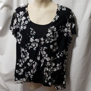 Cato. EUC.  Black Camisole w/Attached Lace Ruffled Overlay.  Size 26/28.